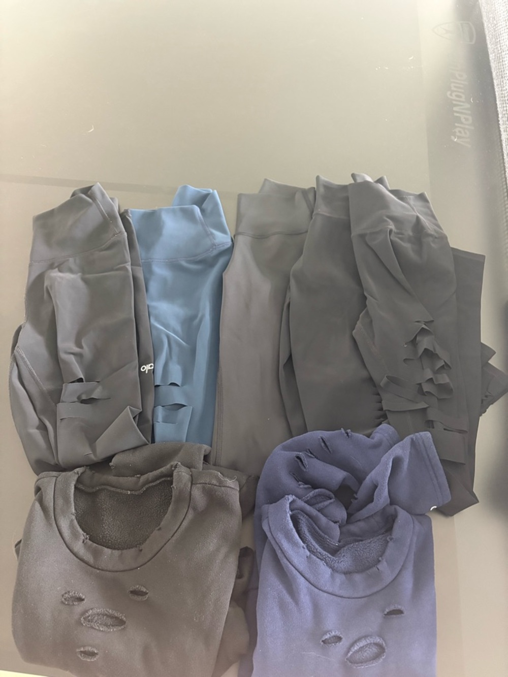 Women’s ALO lot of 7 items all size XS leggings sweatshirt
